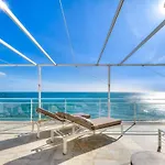 Heaven On Earth With 丰希罗拉