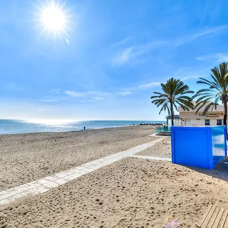 Heaven On Earth With Apartment *